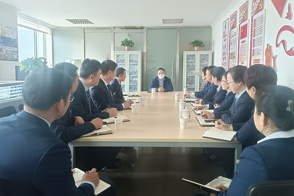 中土物業(yè)集團董事長熊新發(fā)一行到濰坊公司視察指導工作